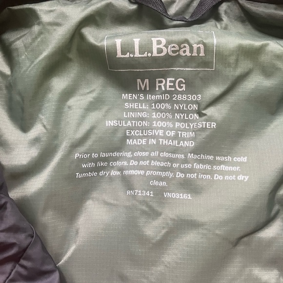 LL Bean micro puff jacket. Size medium. - Picture 2 of 3
